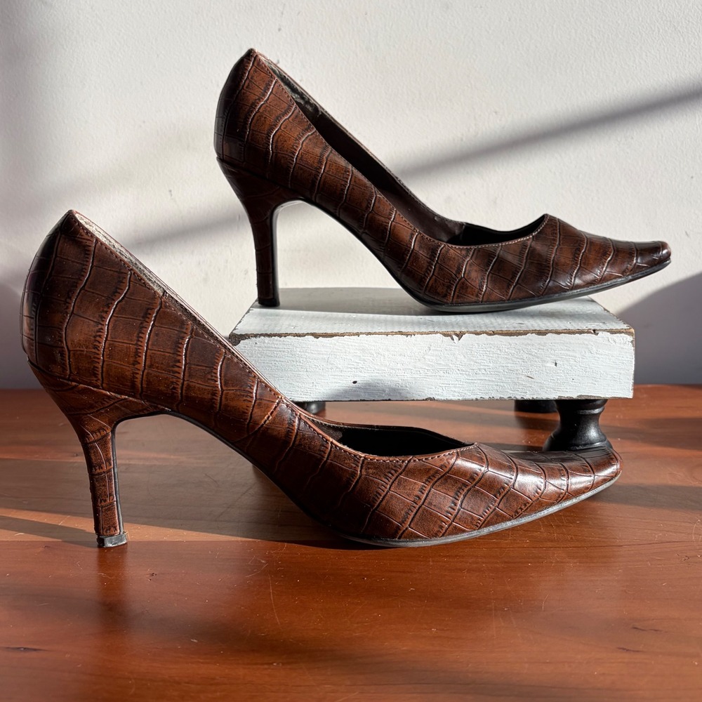 Donna Lawrence‎ Brown Croc Embossed Pointed Toe Stiletto Pumps Heels Size 8.5M
